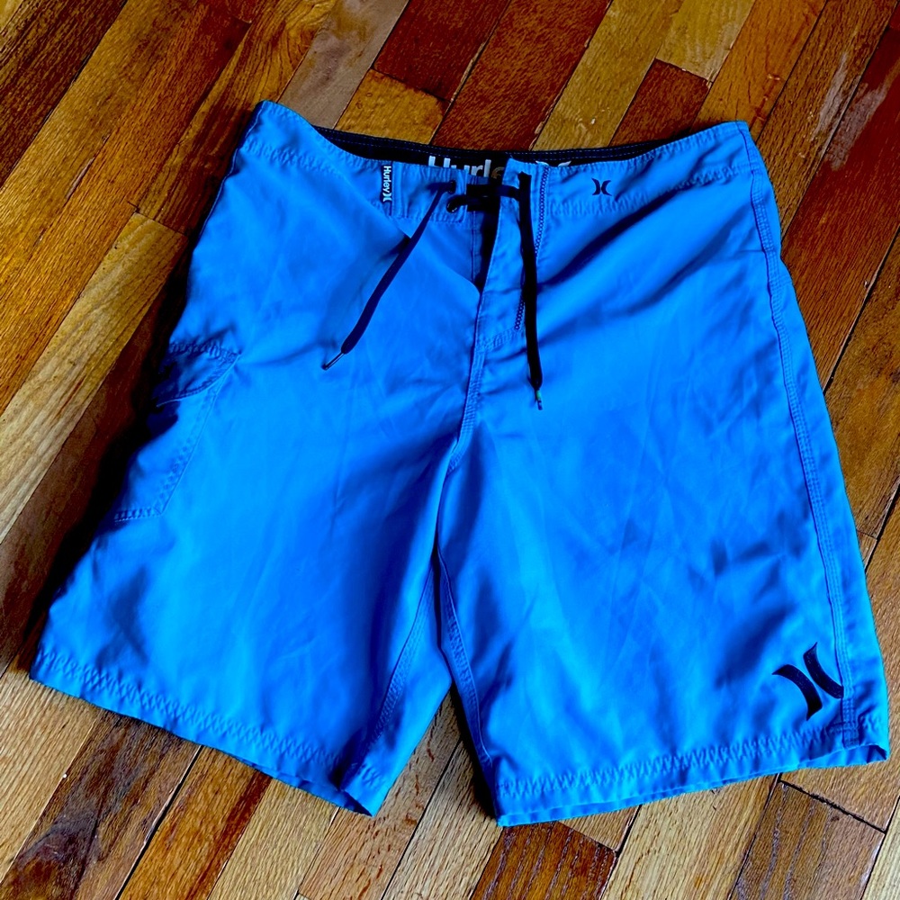 HURLEY SWIM SHORTS excellant condition Large